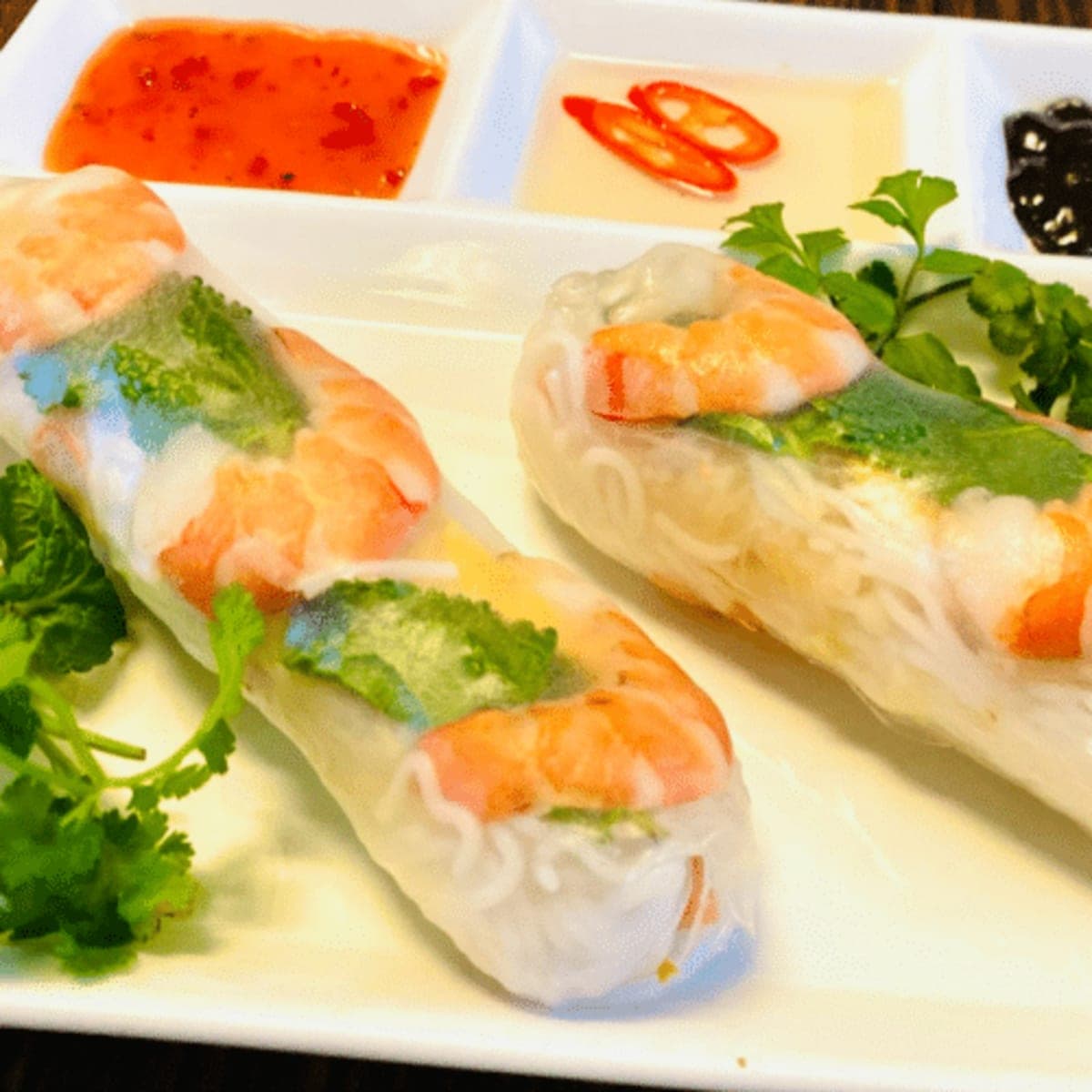 Gỏi cuốn tôm